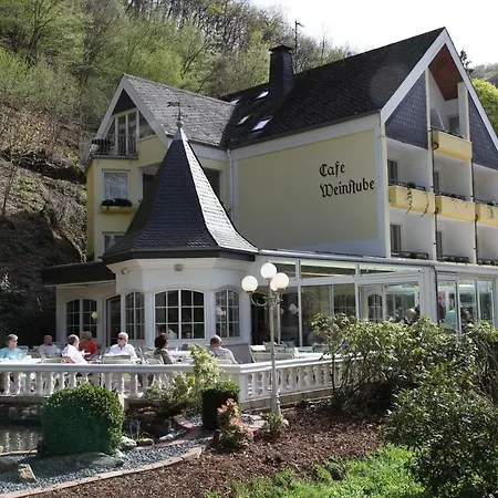 Am Schwanenweiher Отель 3*