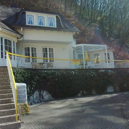 Am Schwanenweiher 3* Бад-Бертрих