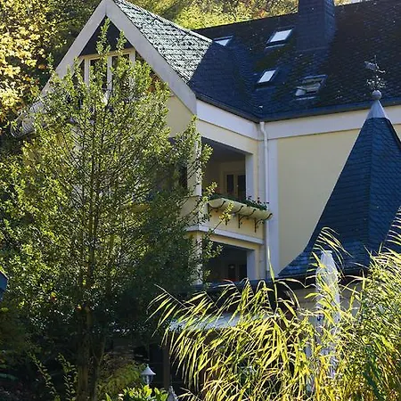 Am Schwanenweiher